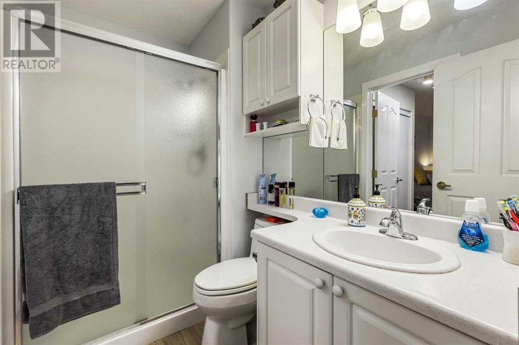 Single Family House for Sale in   Simcoe Boulevard SW Signal Hill Calgary 
