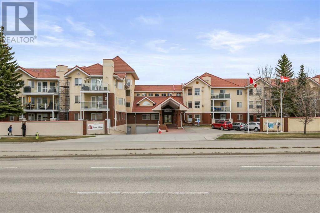 Single Family House for Sale in   Simcoe Boulevard SW Signal Hill Calgary 