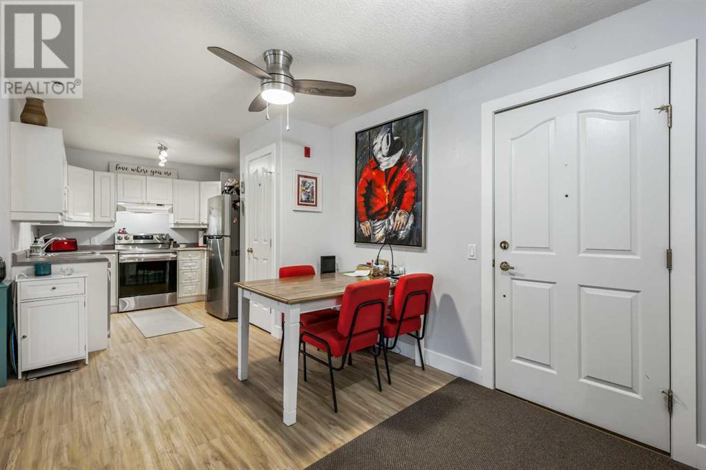 Single Family House for Sale in   Simcoe Boulevard SW Signal Hill Calgary 