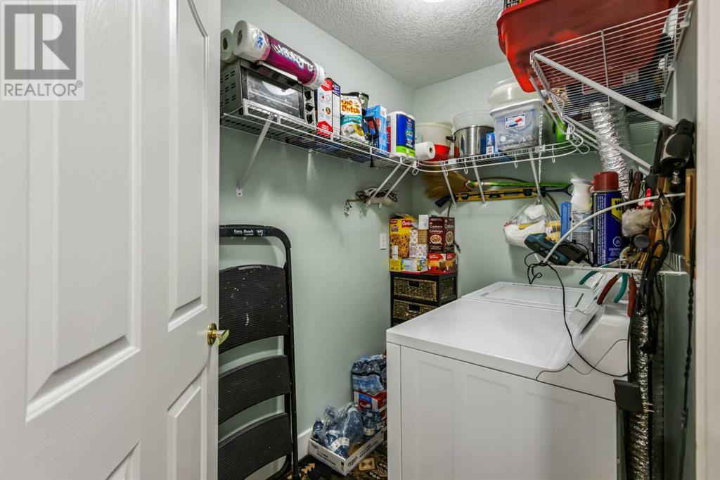 Single Family House for Sale in   Simcoe Boulevard SW Signal Hill Calgary 