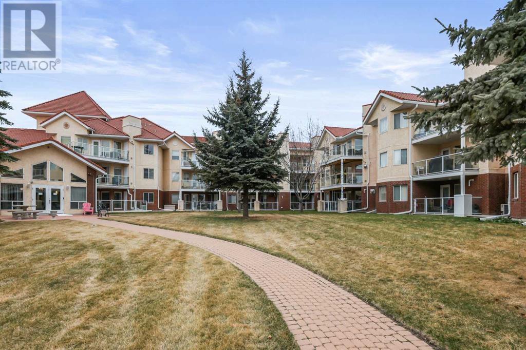 Single Family House for Sale in   Simcoe Boulevard SW Signal Hill Calgary 