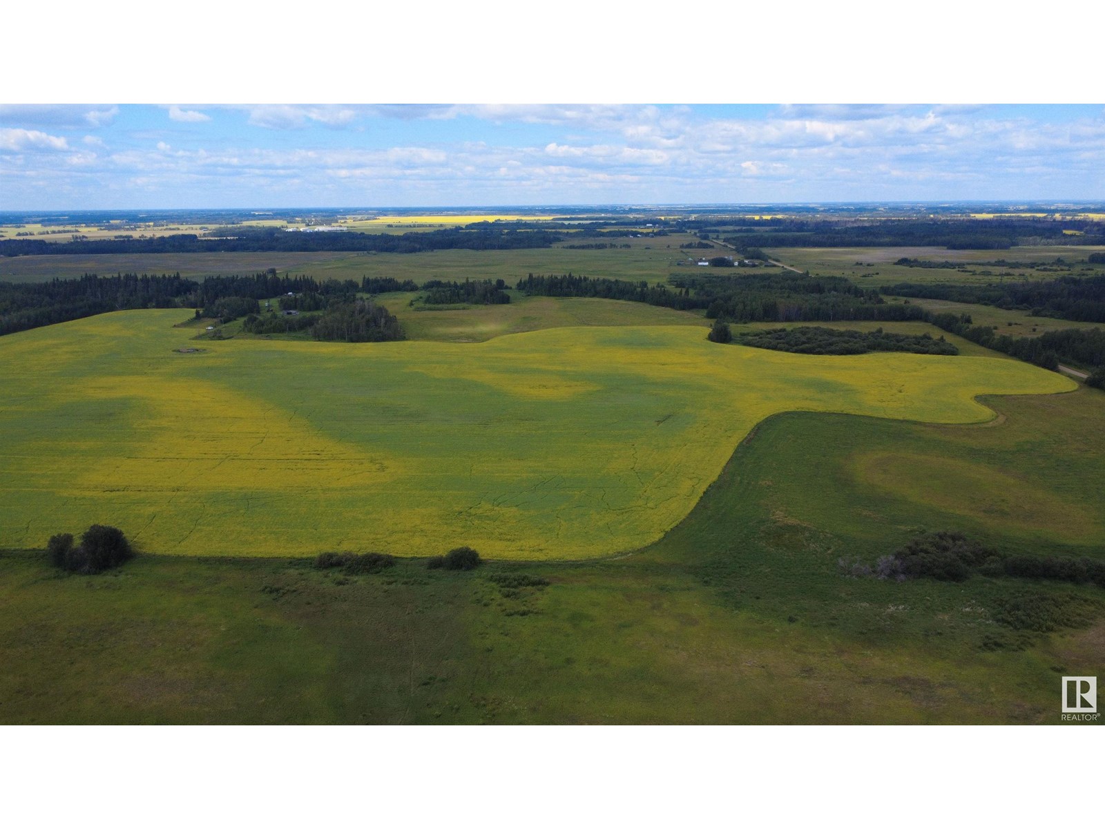 Photo 3 of 21113 Twp Road 574, Rural Sturgeon County AB
