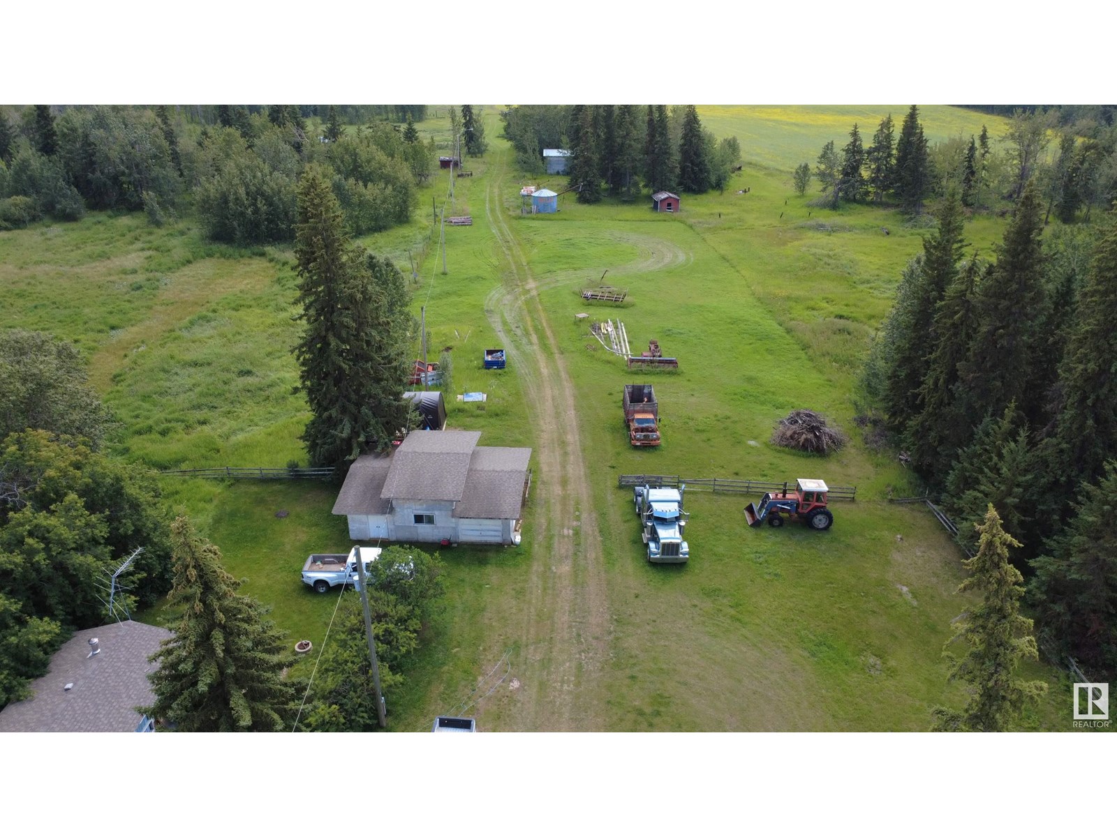 Photo 12 of 21113 Twp Road 574, Rural Sturgeon County AB