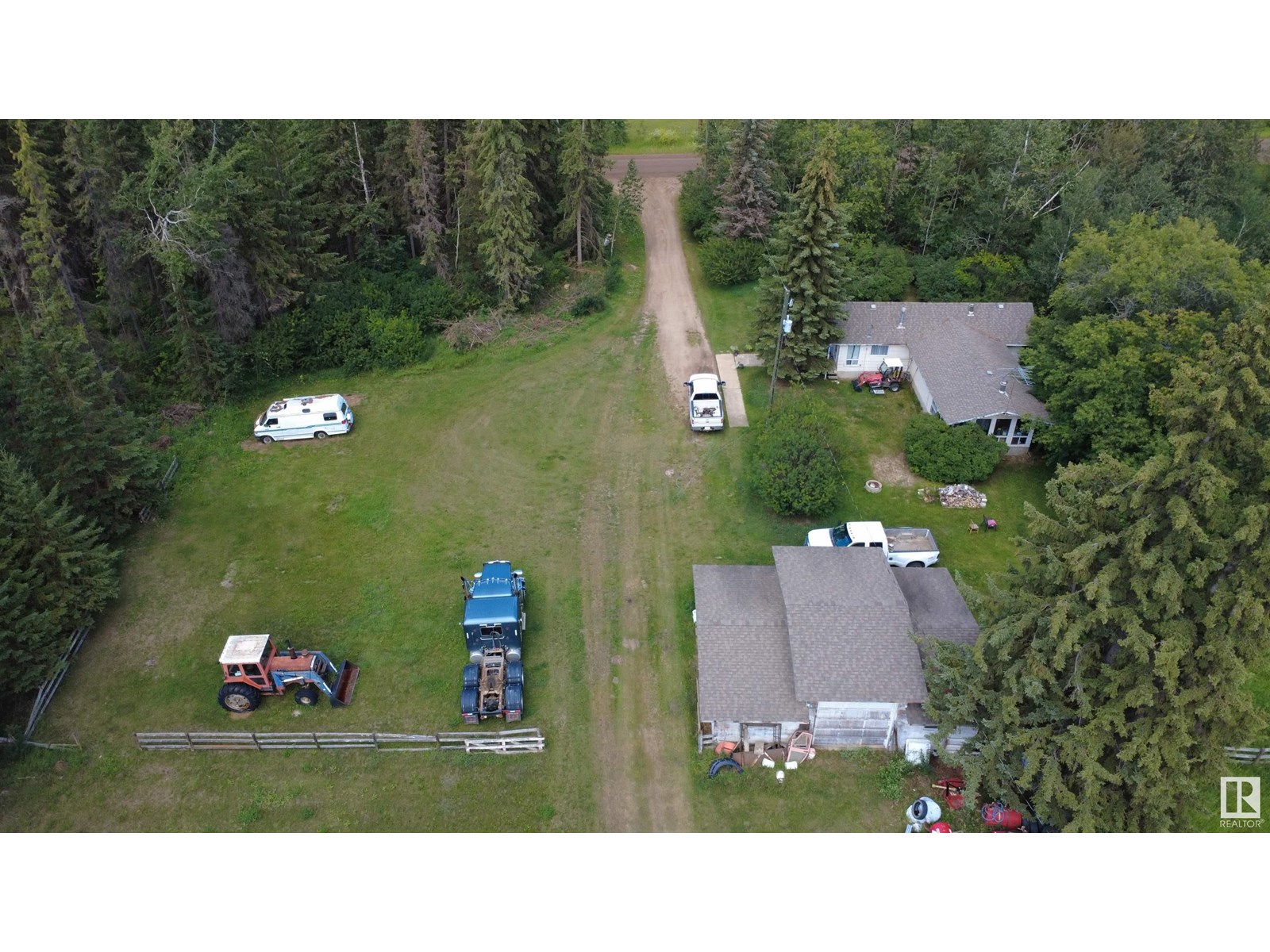 Photo 10 of 21113 Twp Road 574, Rural Sturgeon County AB