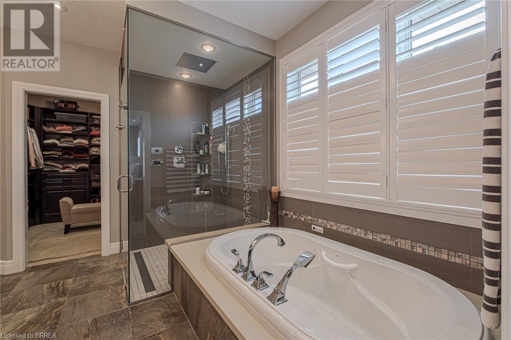 Photo 22 of 29 Wallace Court, Brantford ON