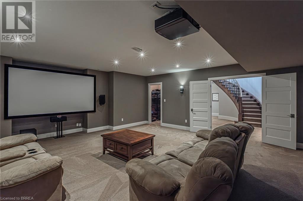 Photo 34 of 29 Wallace Court, Brantford ON