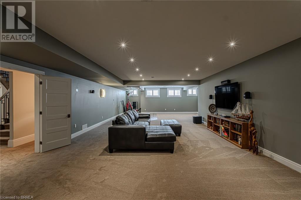 Photo 35 of 29 Wallace Court, Brantford ON