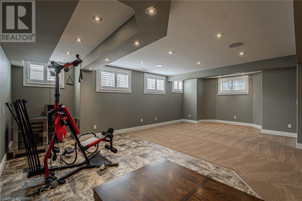 Photo 36 of 29 Wallace Court, Brantford ON