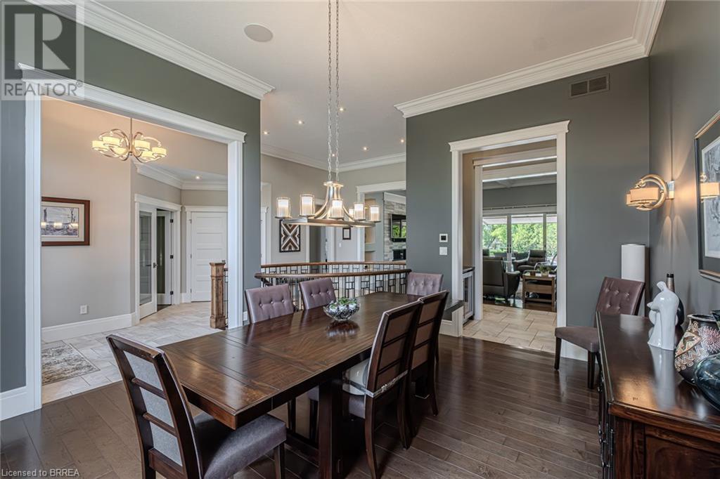Photo 6 of 29 Wallace Court, Brantford ON