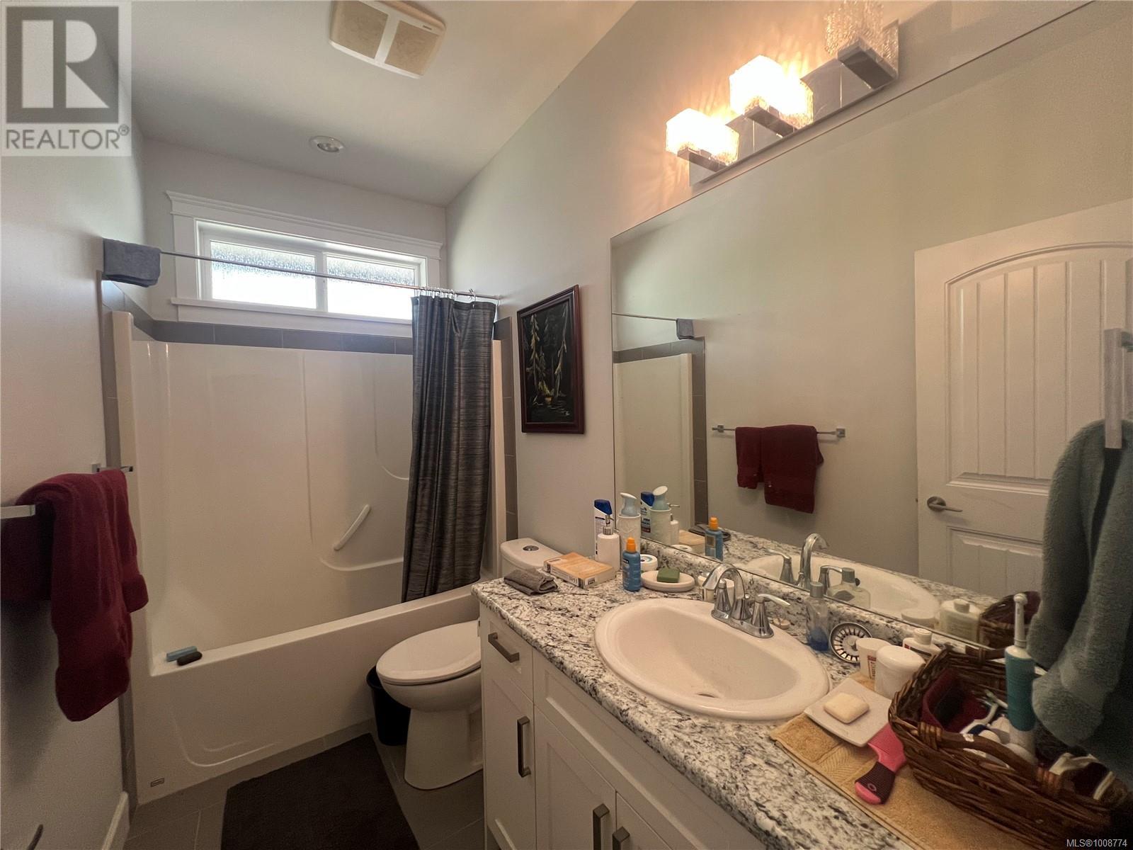 Photo 18 of 2618 Natalie Rd, Shawnigan Lake BC