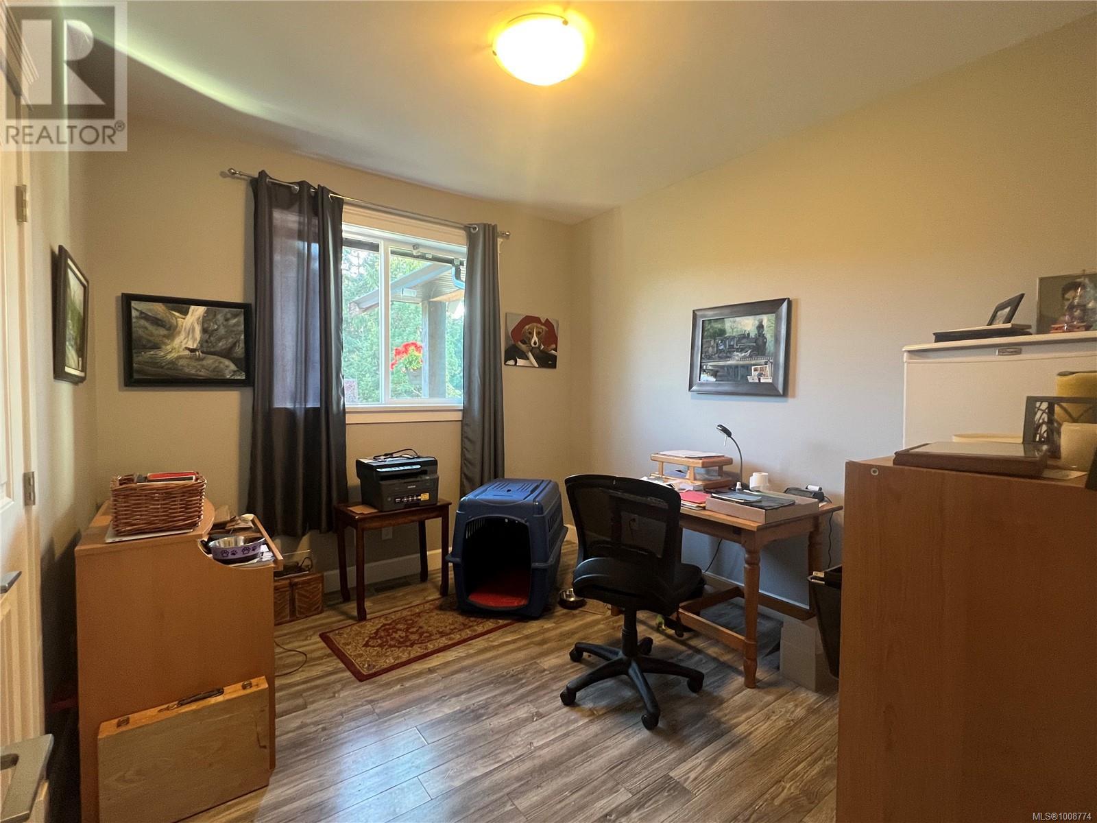 Photo 19 of 2618 Natalie Rd, Shawnigan Lake BC