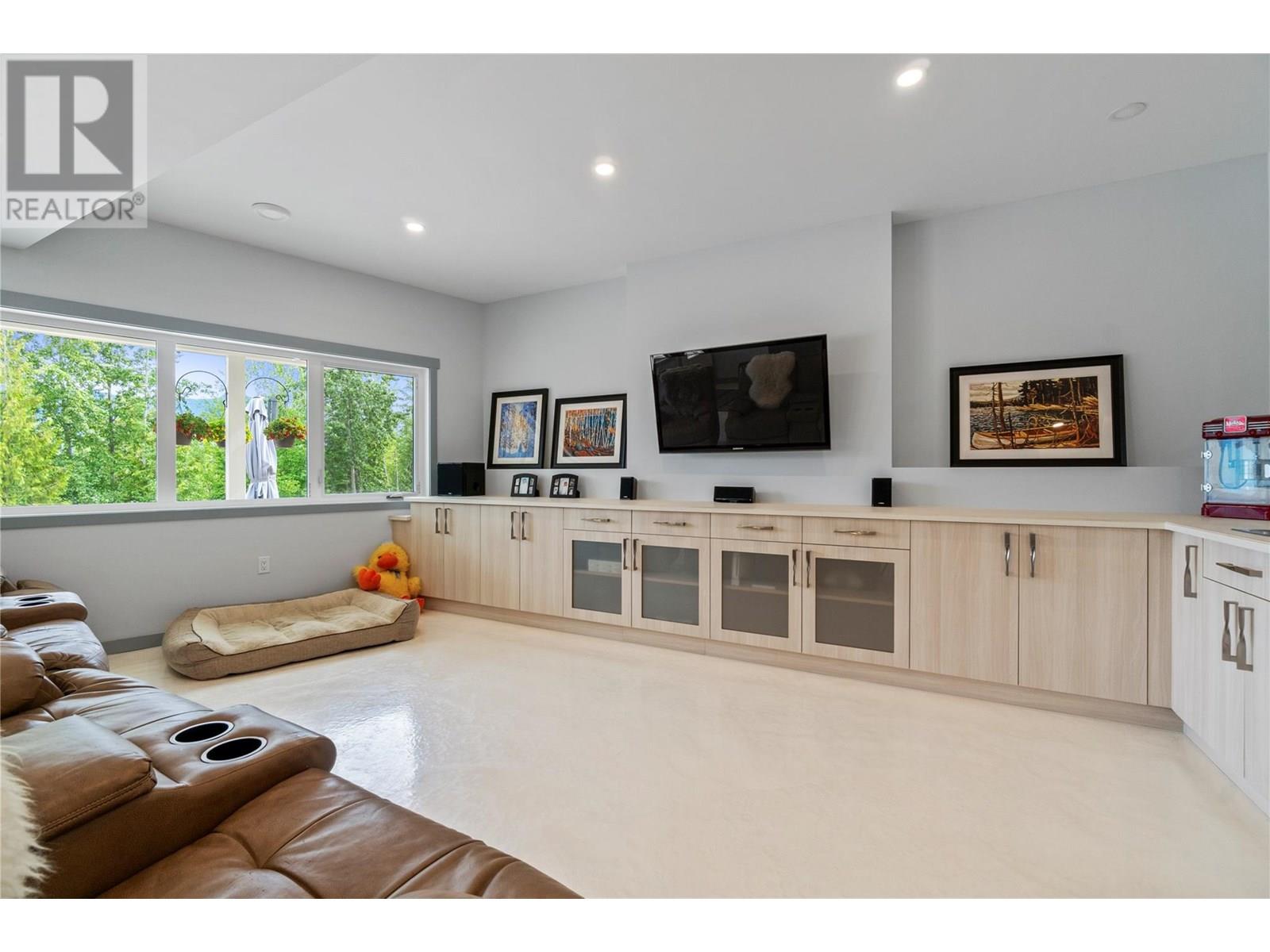 Photo 26 of 4740 Dogwood Crescent, Eagle Bay BC