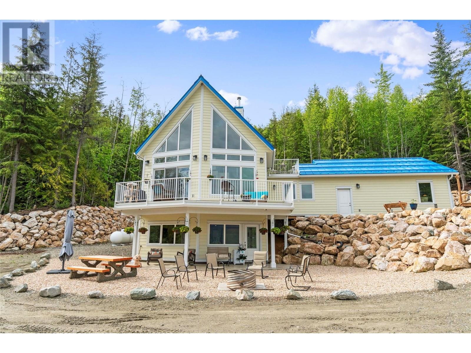Photo 2 of 4740 Dogwood Crescent, Eagle Bay BC