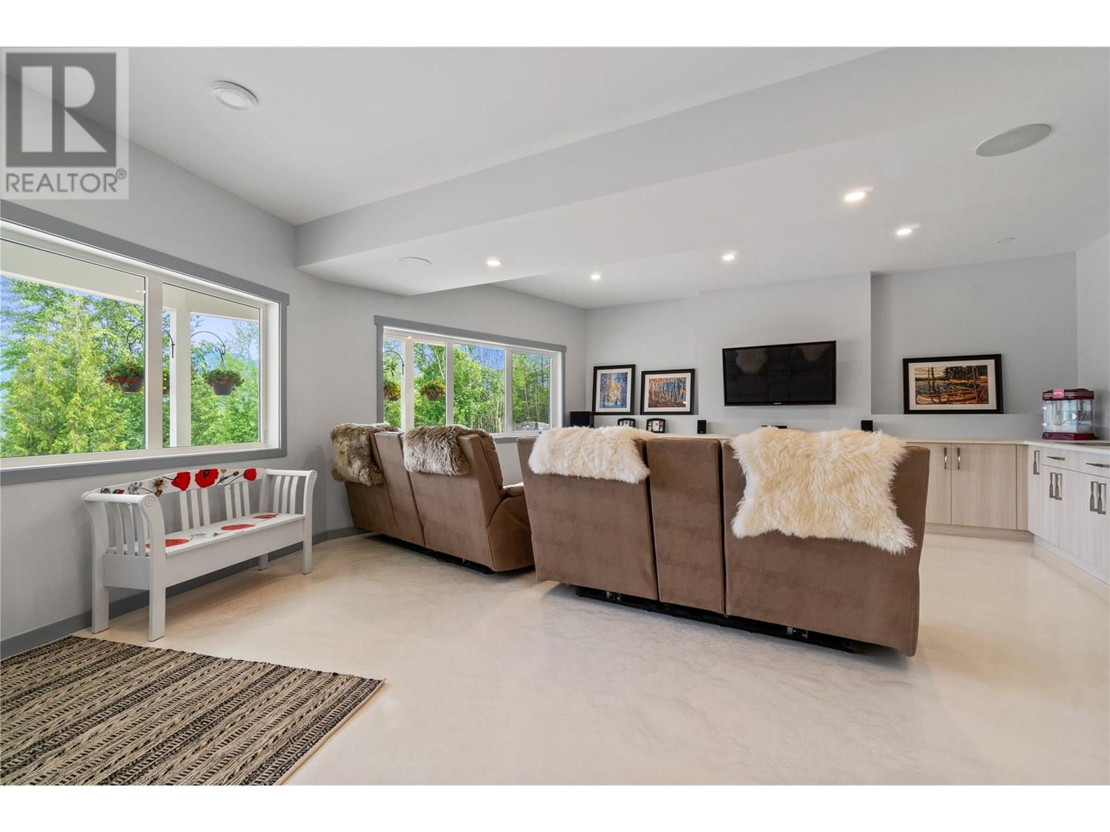 Photo 24 of 4740 Dogwood Crescent, Eagle Bay BC