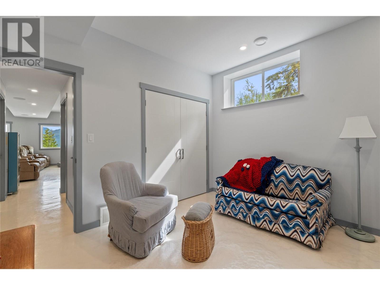 Photo 34 of 4740 Dogwood Crescent, Eagle Bay BC