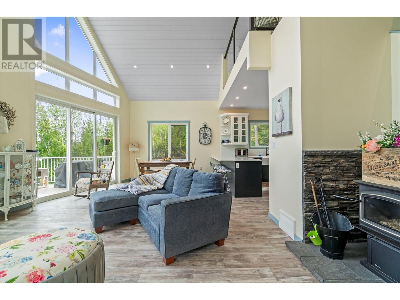 Photo 51 of 4740 Dogwood Crescent, Eagle Bay BC
