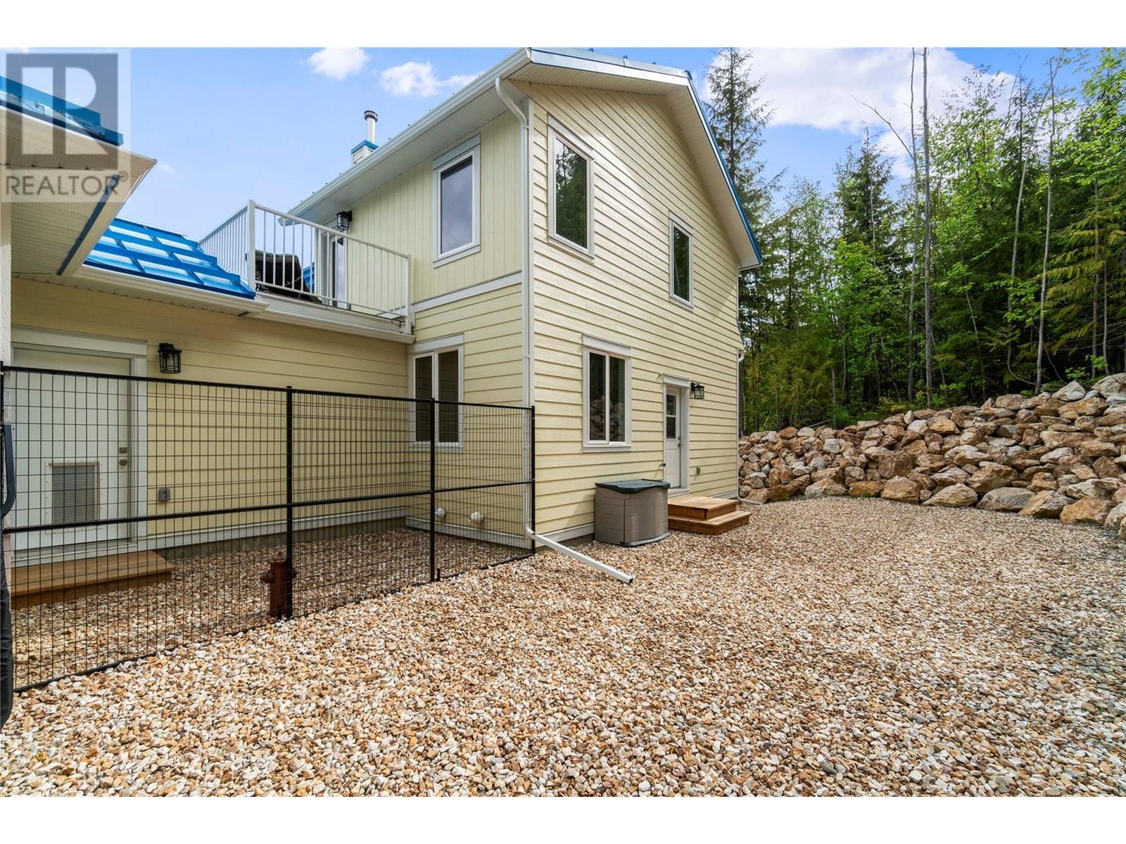 Photo 22 of 4740 Dogwood Crescent, Eagle Bay BC