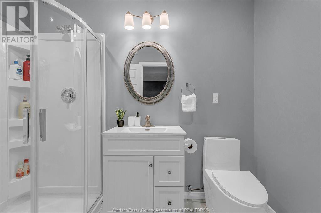 Photo 20 of 405 River Avenue, Lasalle ON