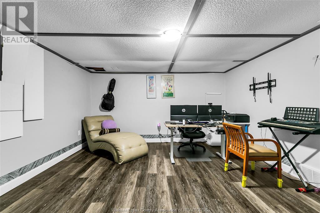 Photo 8 of 2994 Meadowbrook Lane Unit 2, Windsor ON