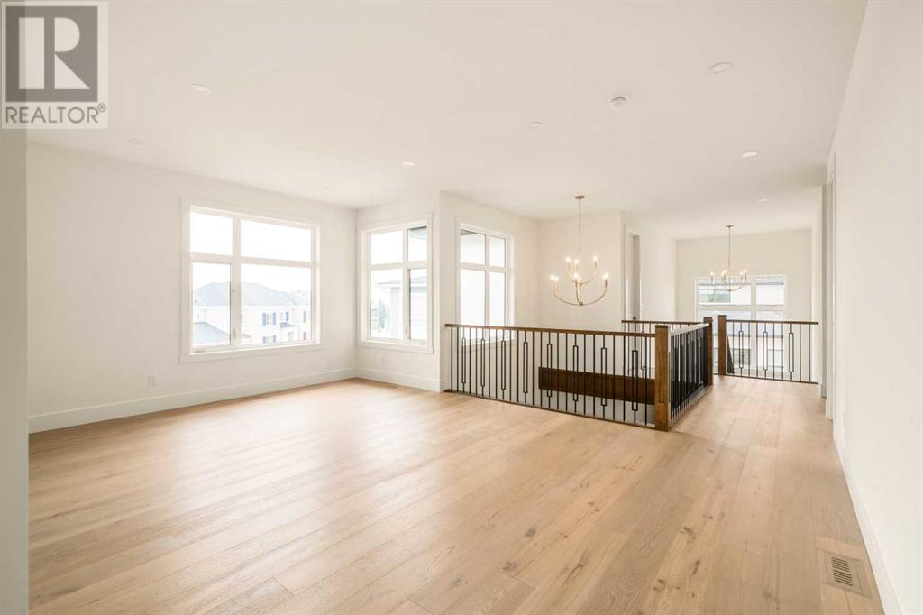 Single Family House for Sale in  RockCliff Heights NW Rocky Ridge Calgary 