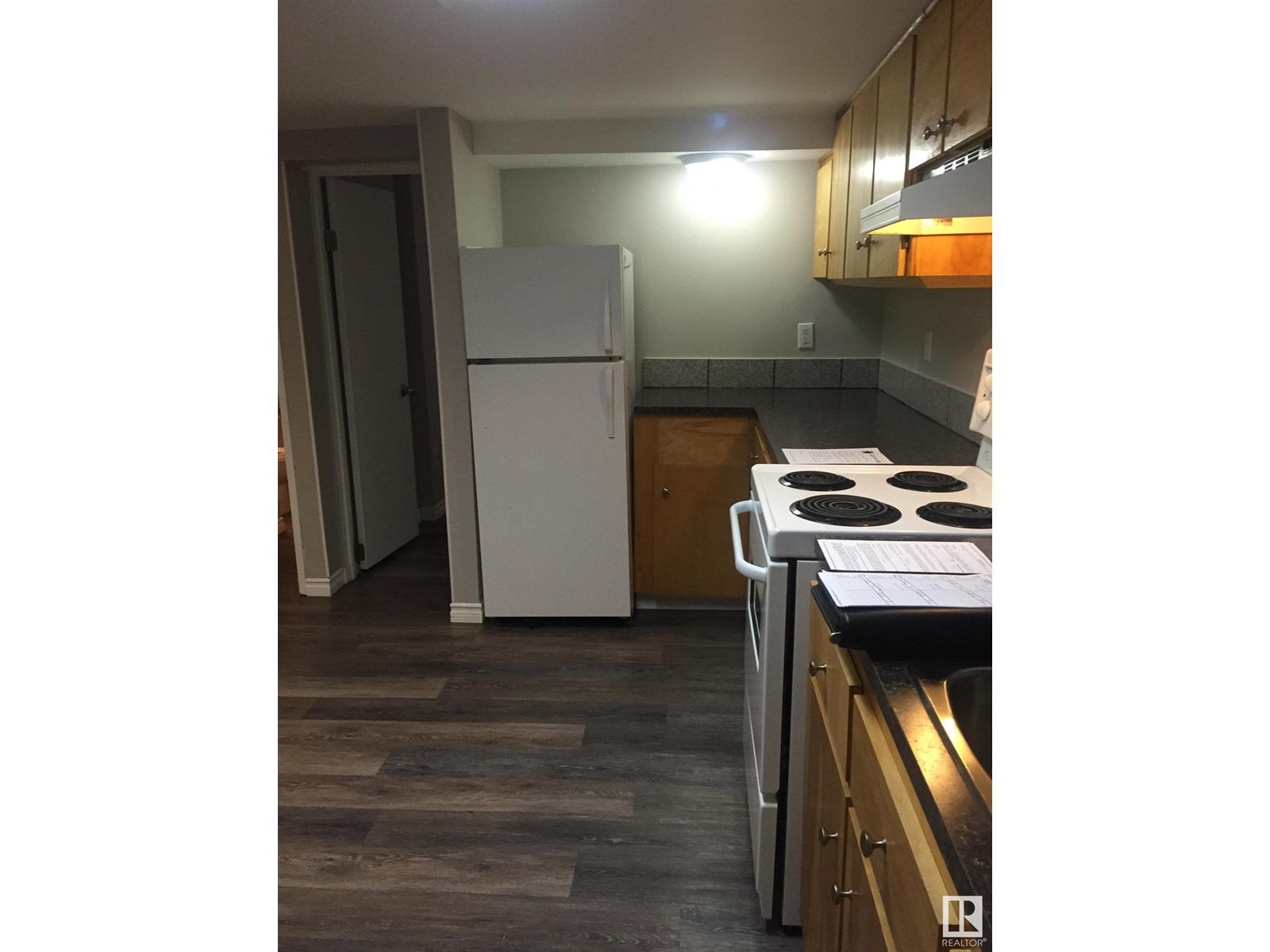 Photo 10 of 10831 80 Av Nw, Edmonton AB