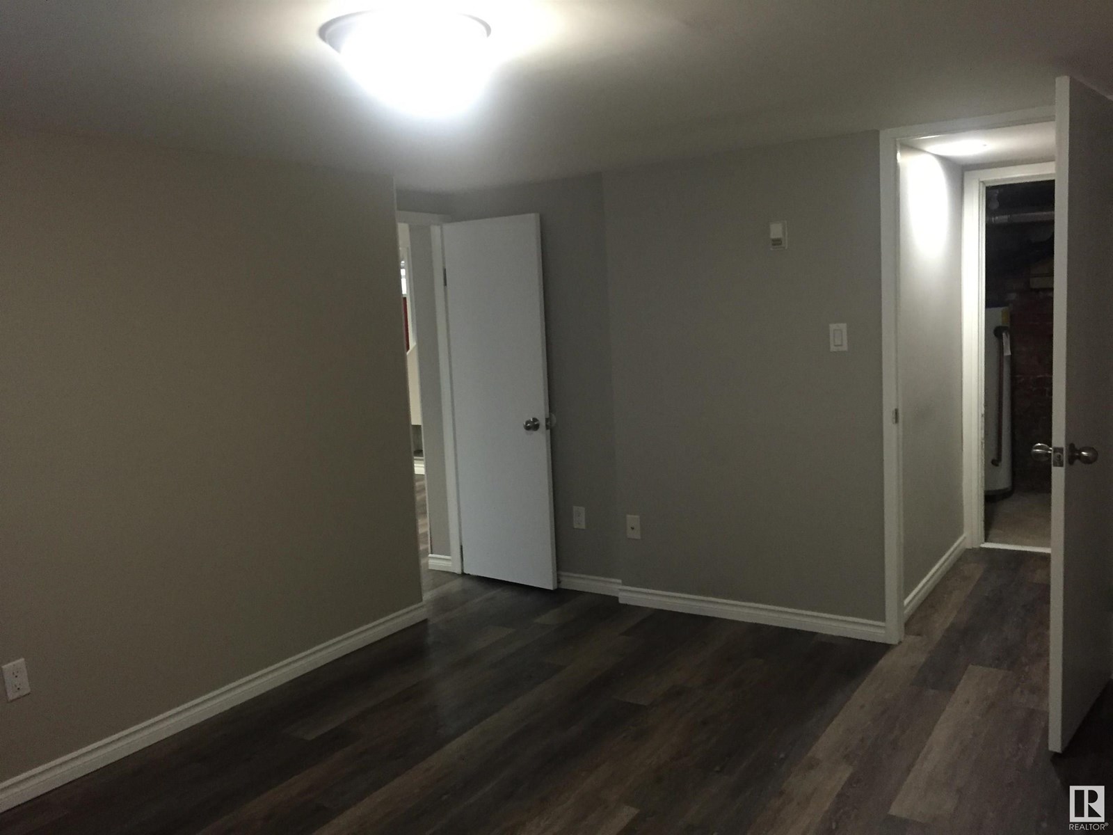 Photo 2 of 10831 80 Av Nw, Edmonton AB