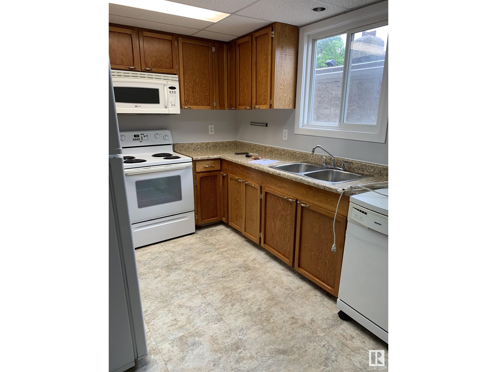 Photo 12 of 10831 80 Av Nw, Edmonton AB
