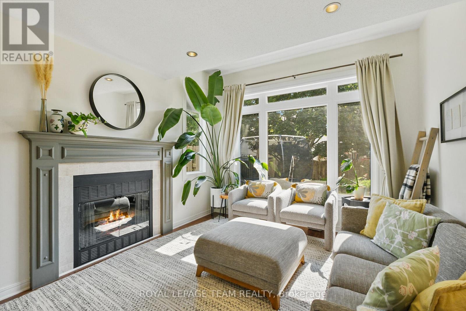 Photo 17 of 22 Avonhurst Avenue, Ottawa ON