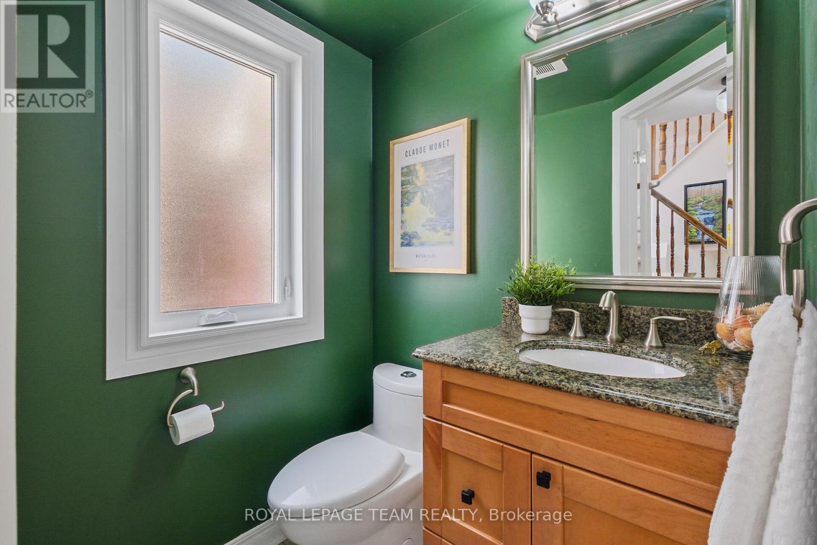 Photo 20 of 22 Avonhurst Avenue, Ottawa ON