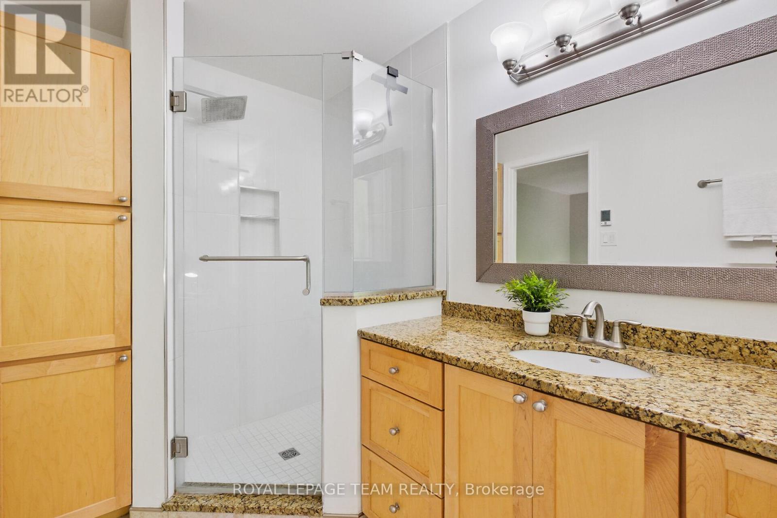 Photo 24 of 22 Avonhurst Avenue, Ottawa ON