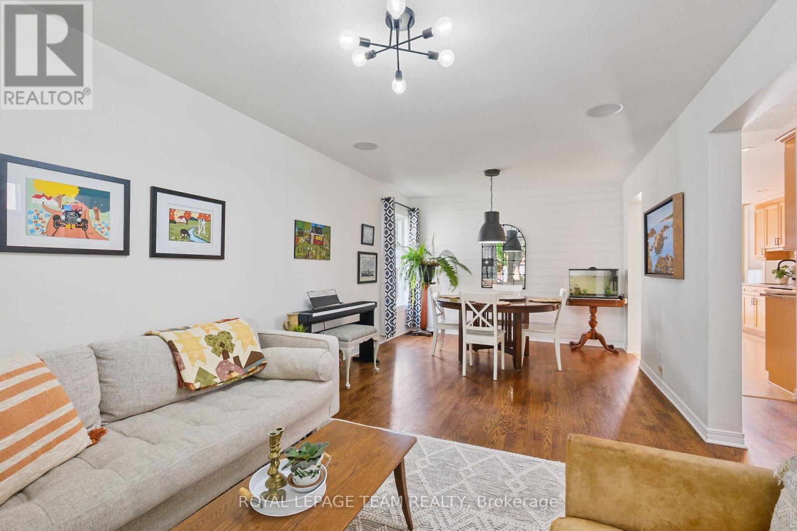Photo 7 of 22 Avonhurst Avenue, Ottawa ON