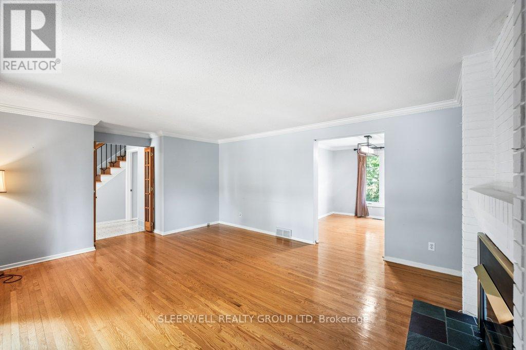 Photo 31 of 43 Parkglen Drive, Ottawa ON