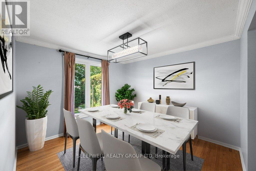 Photo 4 of 43 Parkglen Drive, Ottawa ON