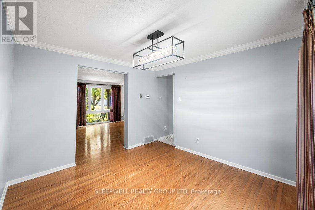 Photo 1 of 43 Parkglen Drive, Ottawa ON