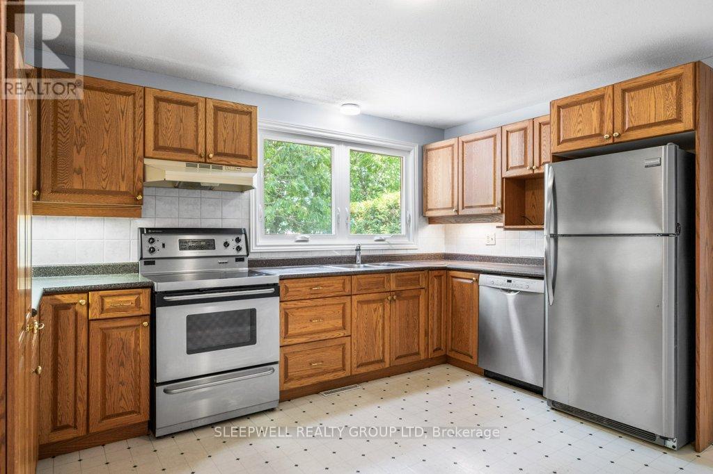 Photo 43 of 43 Parkglen Drive, Ottawa ON