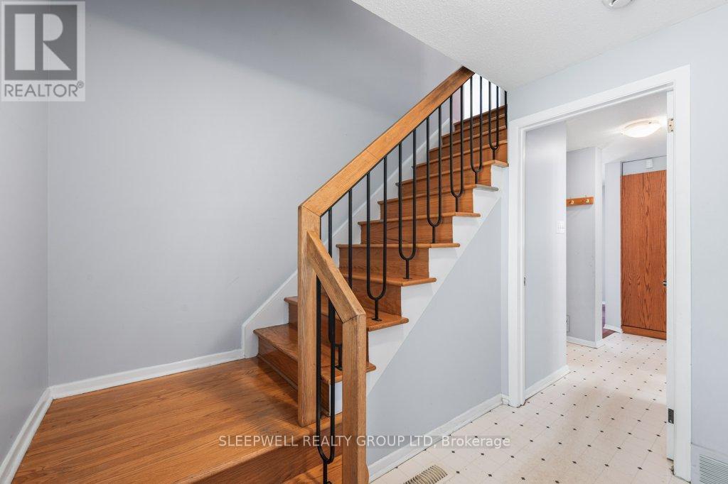 Photo 46 of 43 Parkglen Drive, Ottawa ON