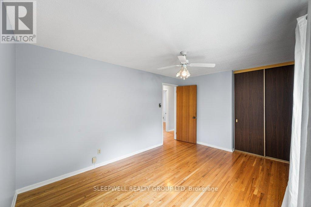 Photo 8 of 43 Parkglen Drive, Ottawa ON