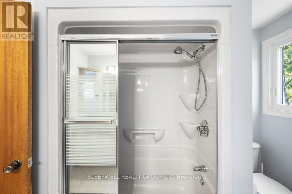 Photo 38 of 43 Parkglen Drive, Ottawa ON