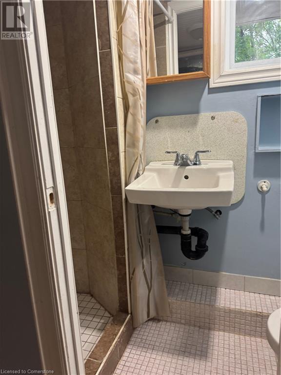Photo 11 of 99 Mohawk Road W Unit Basement, Hamilton ON