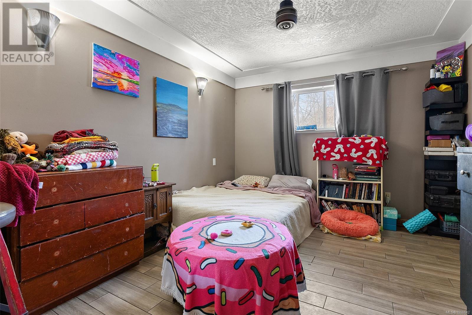 Photo 12 of 3176 Balfour Ave, Victoria BC