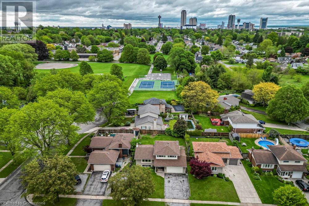 Photo 23 of 6871 Corwin Crescent, Niagara Falls ON