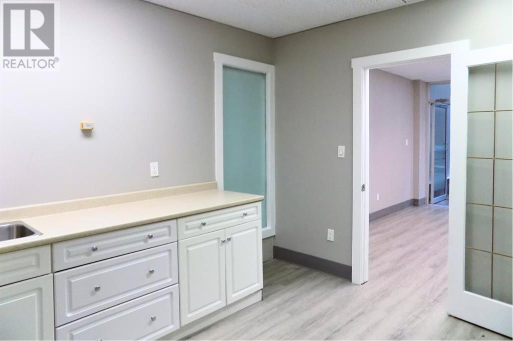 Photo 6 of 104 B 9804 100 Avenue, Grande Prairie AB
