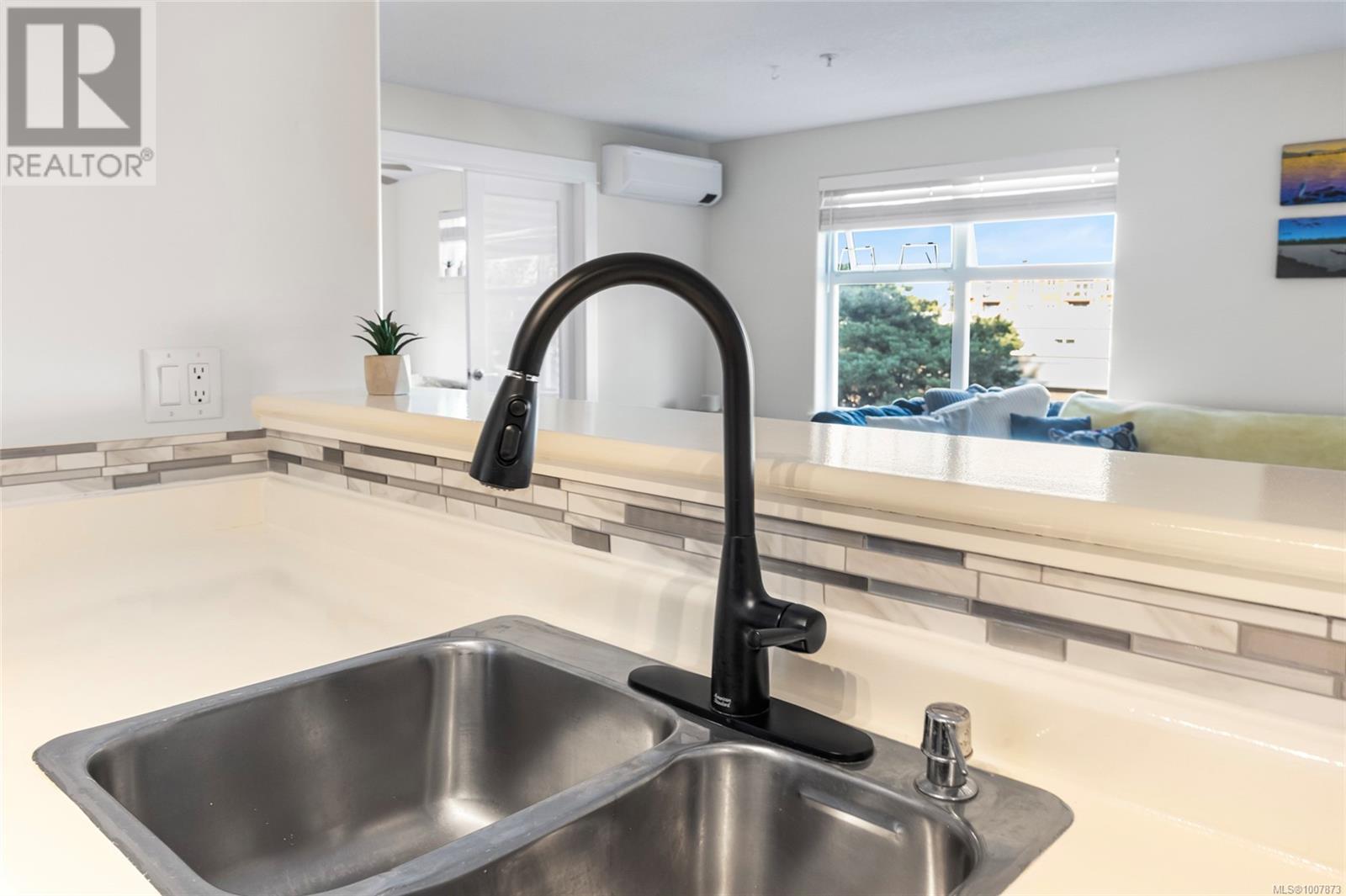 Photo 10 of 321 2829 Peatt Rd, Langford BC
