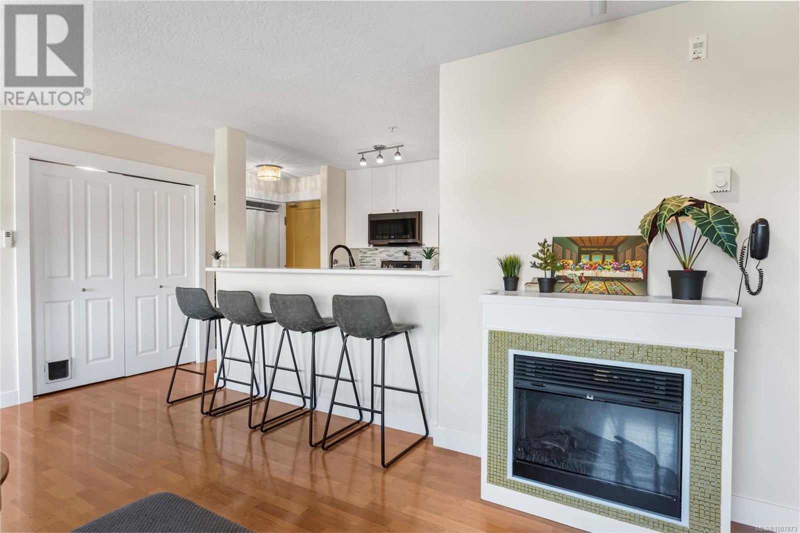 Photo 11 of 321 2829 Peatt Rd, Langford BC