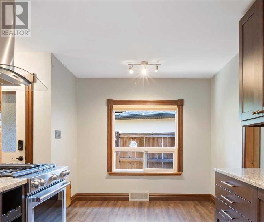 Single Family House Bungalow for Sale in   Avenue SW Elboya Calgary 