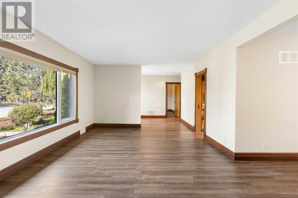 Single Family House Bungalow for Sale in   Avenue SW Elboya Calgary 