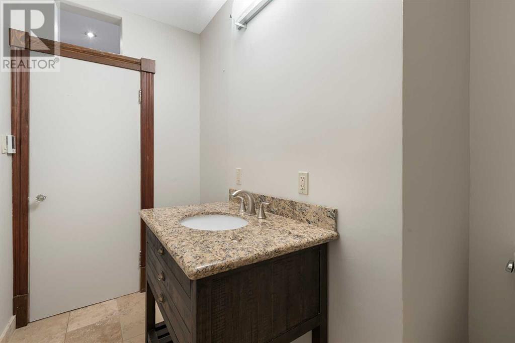 Single Family House Bungalow for Sale in   Avenue SW Elboya Calgary 