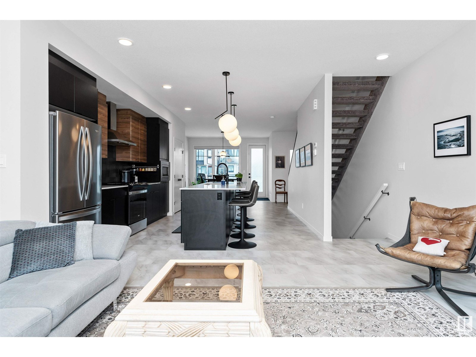 Photo 25 of 451 39 St Sw, Edmonton AB