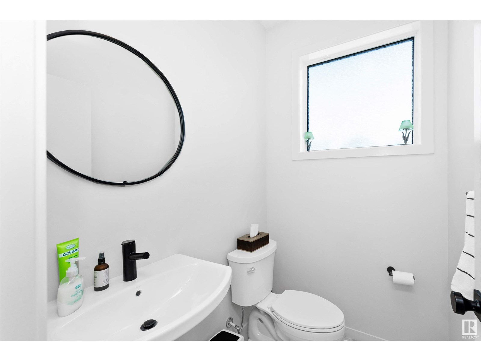 Photo 27 of 451 39 St Sw, Edmonton AB