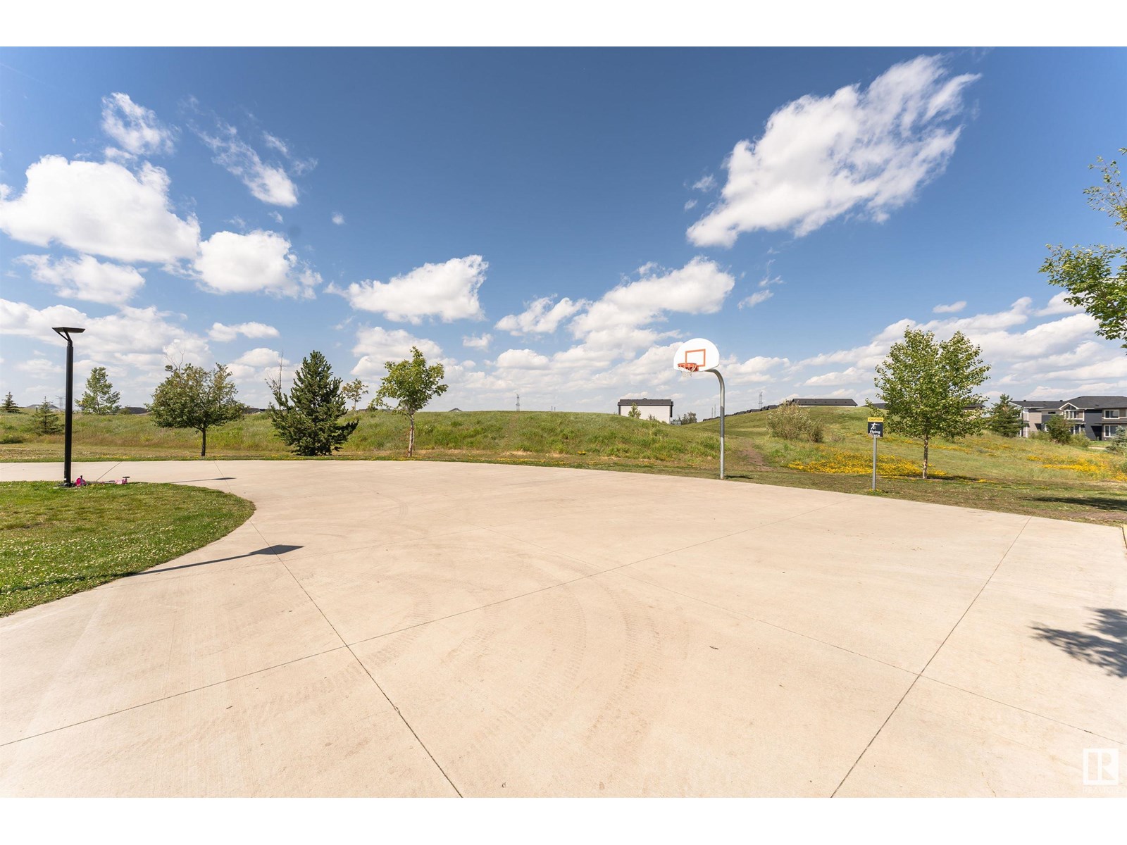 Photo 46 of 451 39 St Sw, Edmonton AB
